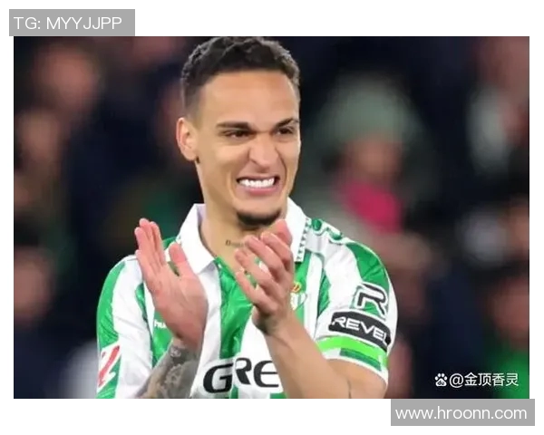 足球球星惊艳转头动作引爆全场瞬间展现力量与优雅魅力